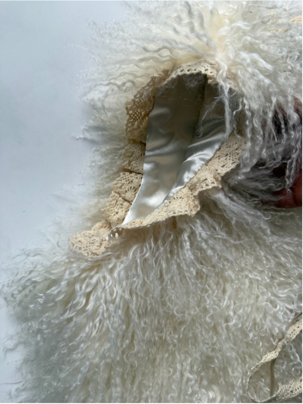 Danier Fur Mongolian lamb 100% authentic vest Ivory Real Shearling Curly - Picture 8 of 12
